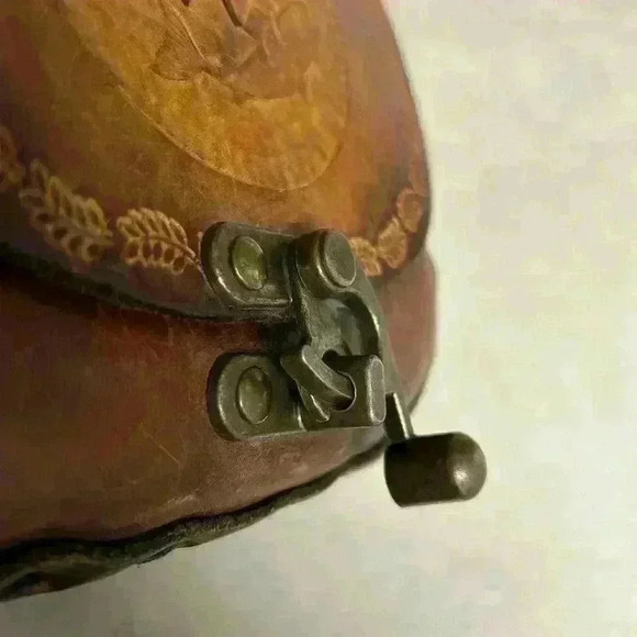 Western Leather latch closure purse with design - Picture 6 of 8